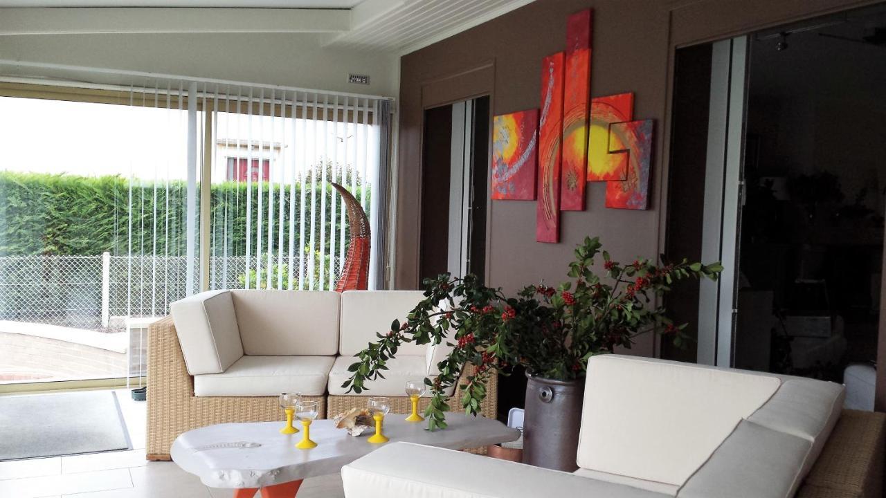 Chambre Privee Avec Salon, Garage Voiture, Velos, Motos Tourville-sur-Arques Exterior photo